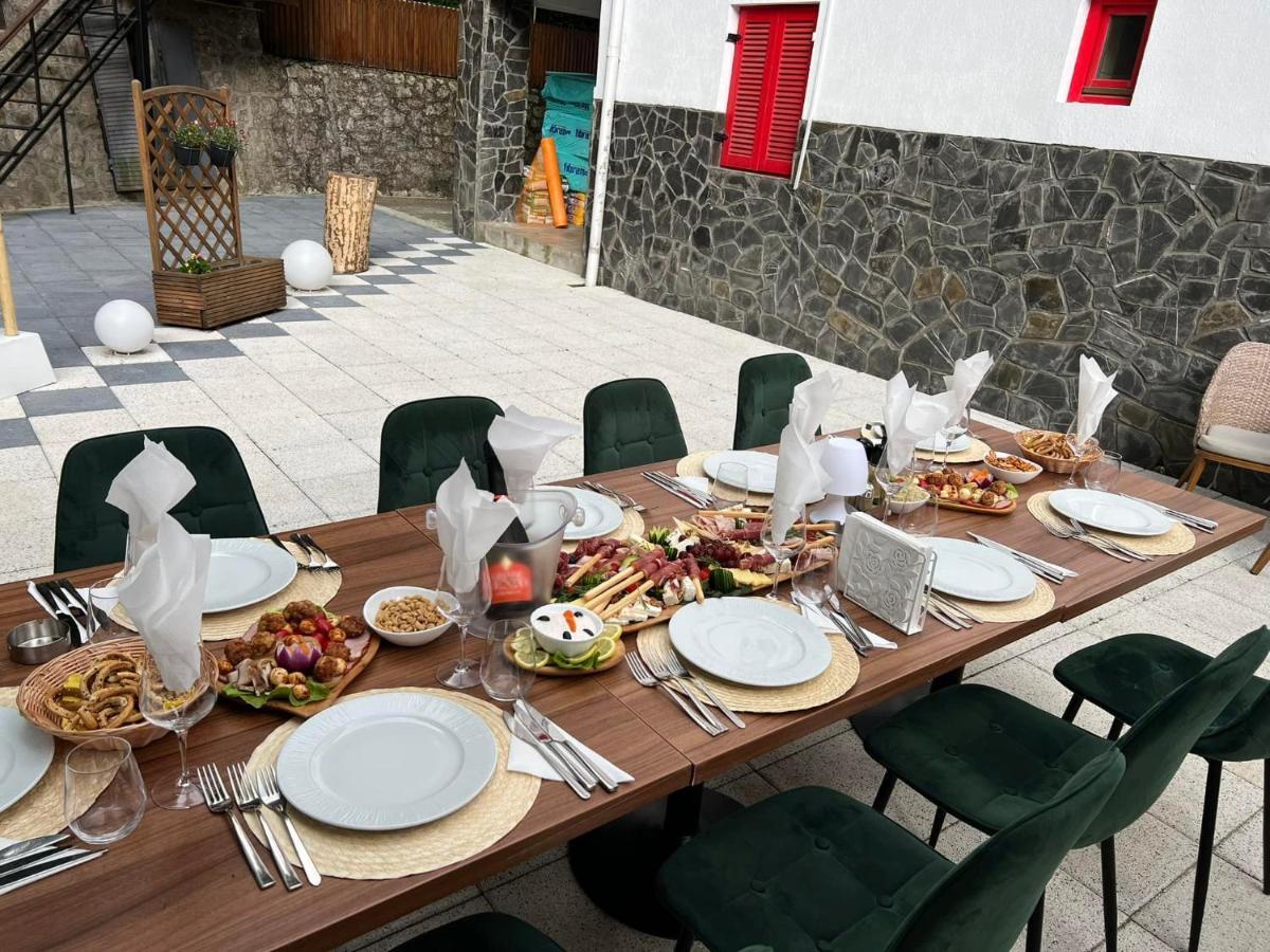 Hotel Galma Moroeni Zewnętrze zdjęcie