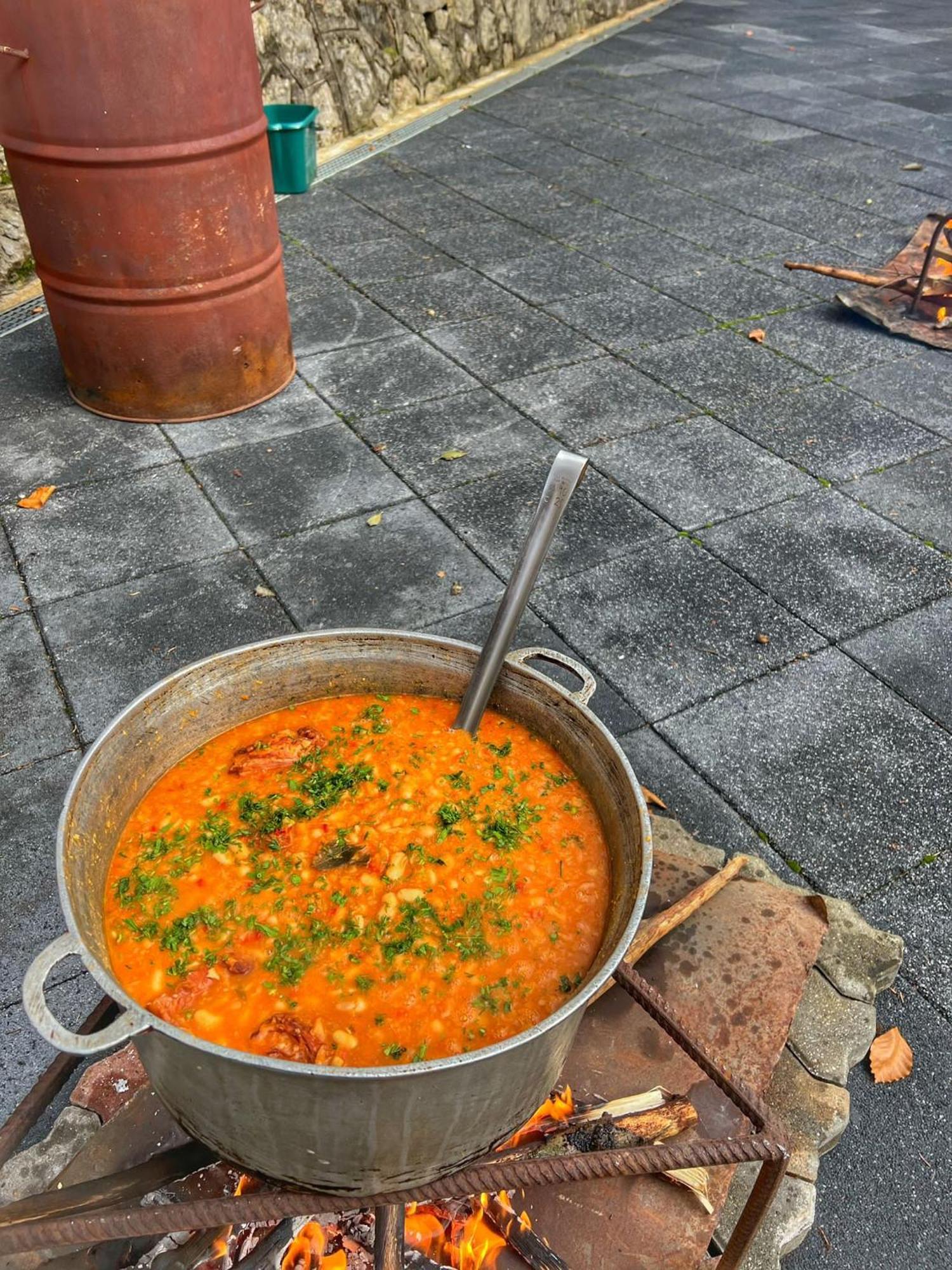 Hotel Galma Moroeni Zewnętrze zdjęcie